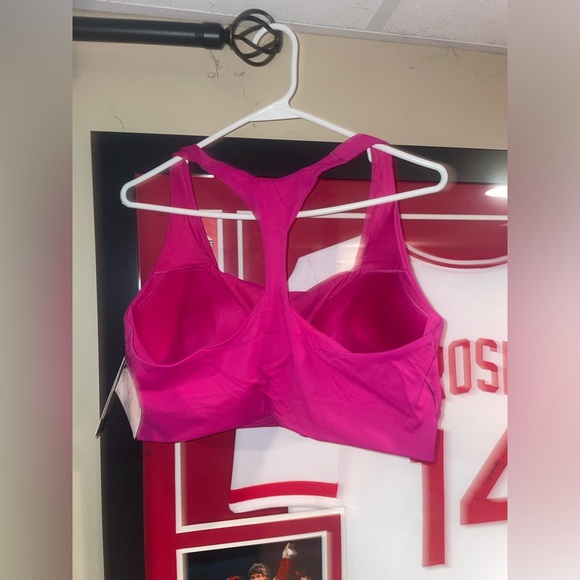 Victoria Secrets Pink Bra - Picture 4 of 6